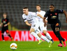 极速电竞-包含Doinb迎来七赛季高光表现，加拿大队球迷沸腾！的词条