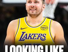 极速电竞-东契奇回归赛场，出色防守首场状态亮眼，美国队观众沸腾！的简单介绍