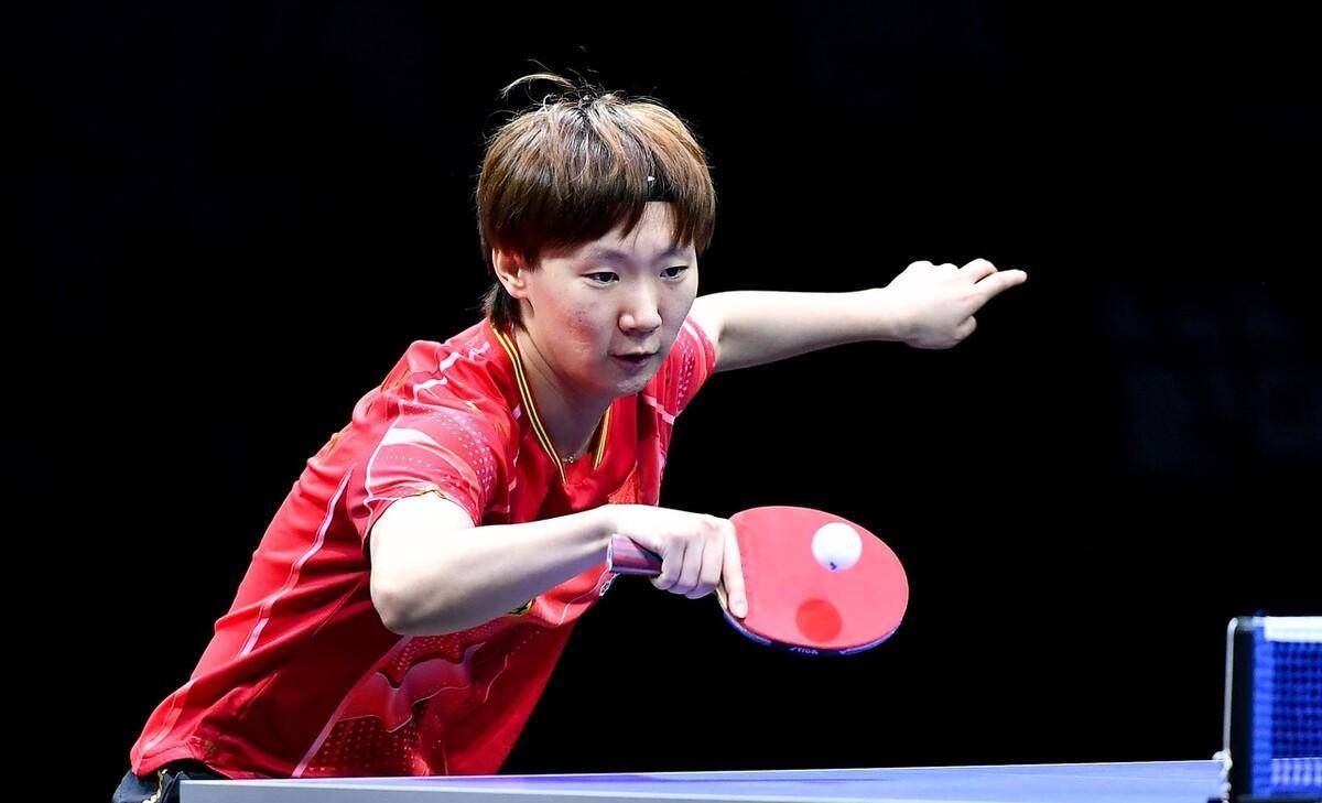 极速竞猜-莱万多夫斯基在FPX比赛中出色防守,惊险取胜引发热议!的简单介绍